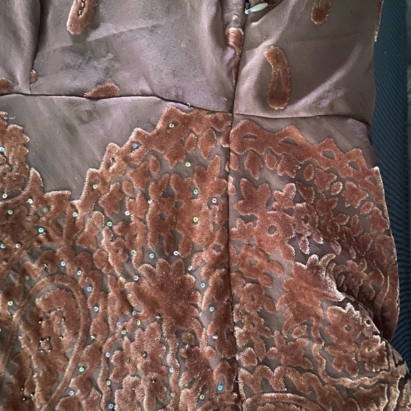 Plus Sleeveless Tunic Size 22 - Picture 2 of 5